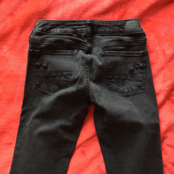 🖤AEO black low rise skinny jeans- Sz 4 - Picture 8 of 8